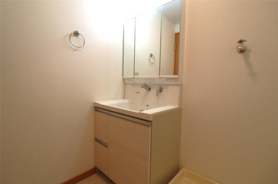 【洗面所】 | グランドール | ※同物件別室参考写真