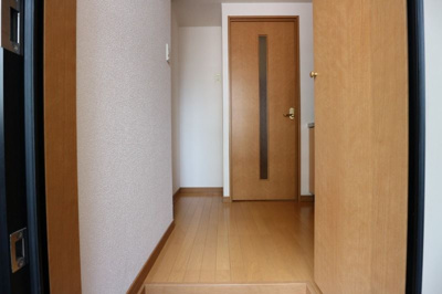 【玄関】 | インディペンデンス六本松 | 別号室の写真になります。現況優先。