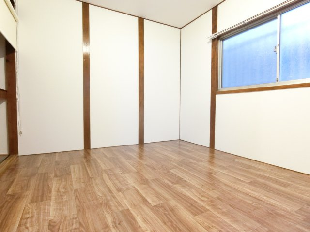 福田IKKENYAの寝室