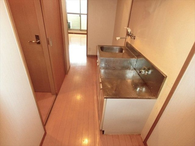 【キッチン】 | AIOガーデン宮前 | 別号室の写真になります。現況優先。