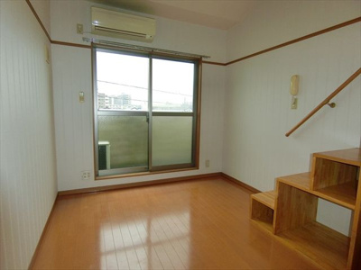 【バルコニー】 | AIOガーデン宮前 | 別号室の写真になります。現況優先。
