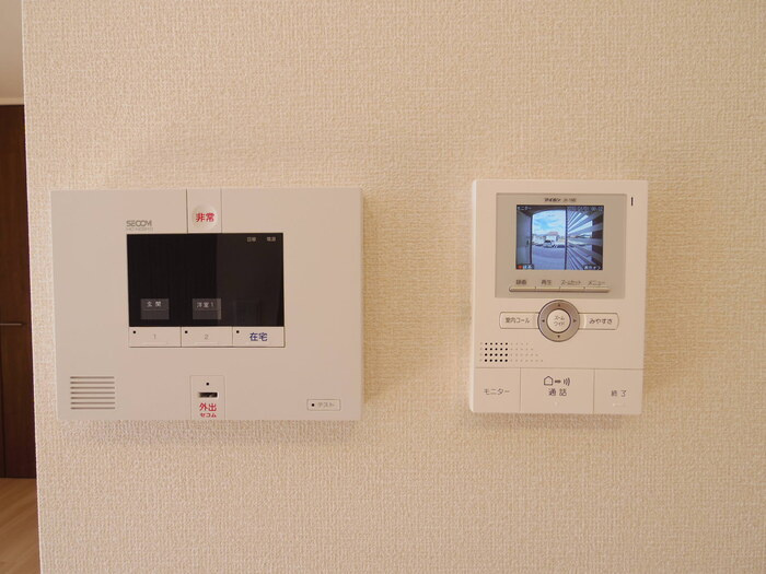 PalⅡのセキュリティ|SECOMホームセキュリティ搭載・録画機能付きTVインターホン