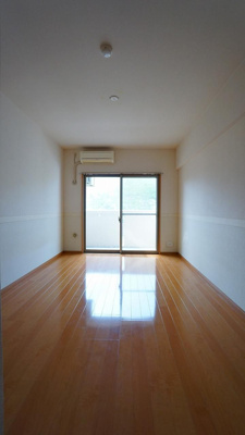 【居間・リビング】 | グレースパーク | 別号室の写真になります。現況優先。