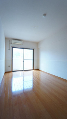 【バルコニー】 | グレースパーク | 別号室の写真になります。現況優先。
