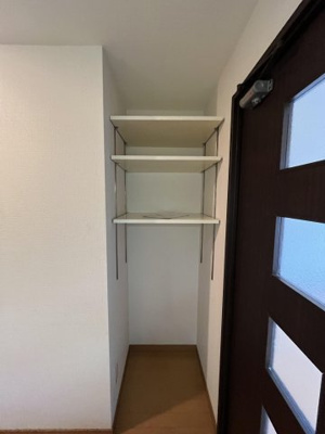 【収納】 | ラティーナ松香台Ⅱ | 別号室の写真になります。現況優先。