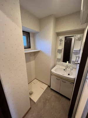 【独立洗面台】 | ラティーナ松香台Ⅱ | 別号室の写真になります。現況優先。