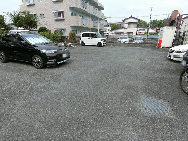 スカイヒルズほそやの駐車場