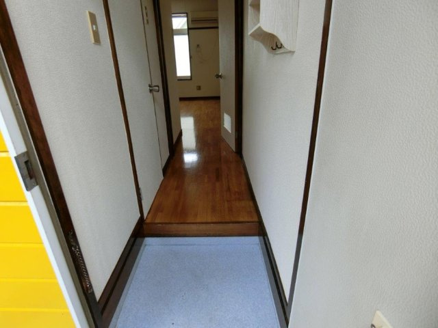 メゾンK3の玄関