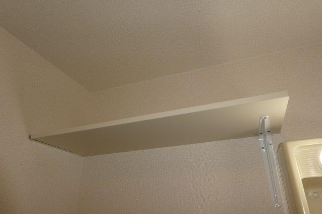 エスポワール・サンクEのその他|洗濯機上・棚