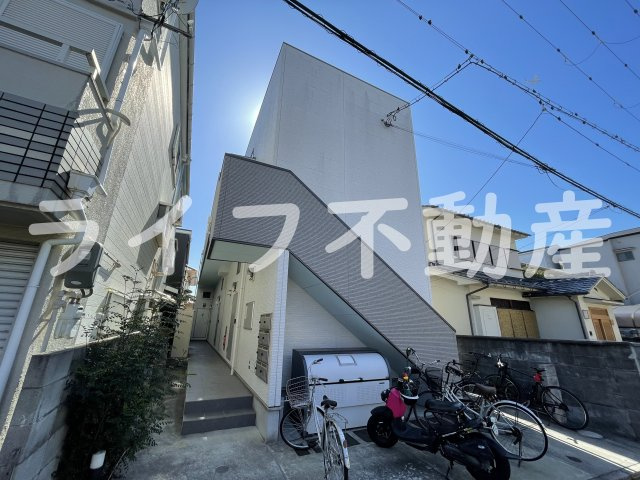 ディオーナ・コサカ