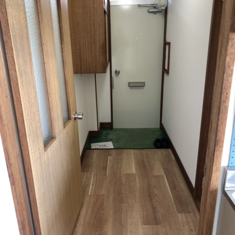 めぐみマンションの玄関