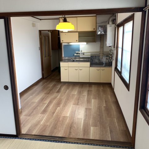 めぐみマンションの居間・リビング