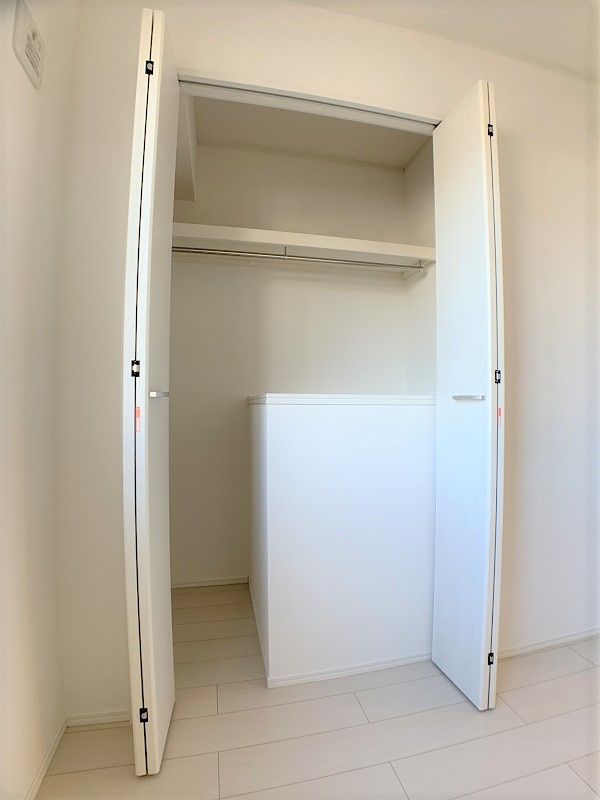 ソワサントゥ　ディス長田町Ａの収納