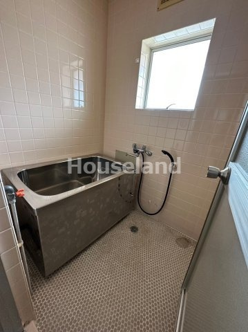 ローズ名草の浴室