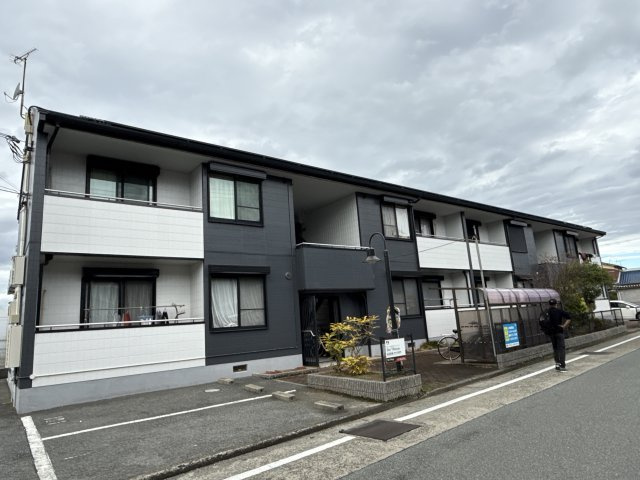 ウォームフロント岡田の外観