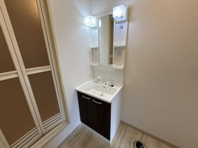 ウォームフロント岡田の洗面所