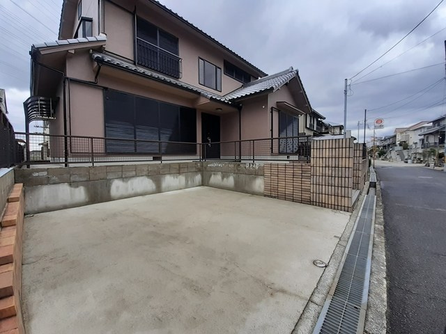 いぶき野一丁目戸建ての駐車場