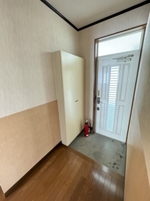 【玄関】 | ラフォール小沢A