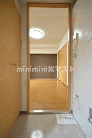 ロイヤルヒルⅢの玄関