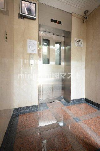 ロイヤルヒルⅢのロビー