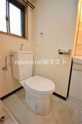 ロイヤルヒルⅢのトイレ