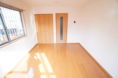 【洋室】 | グレイス | ※同物件・同タイプの写真です。