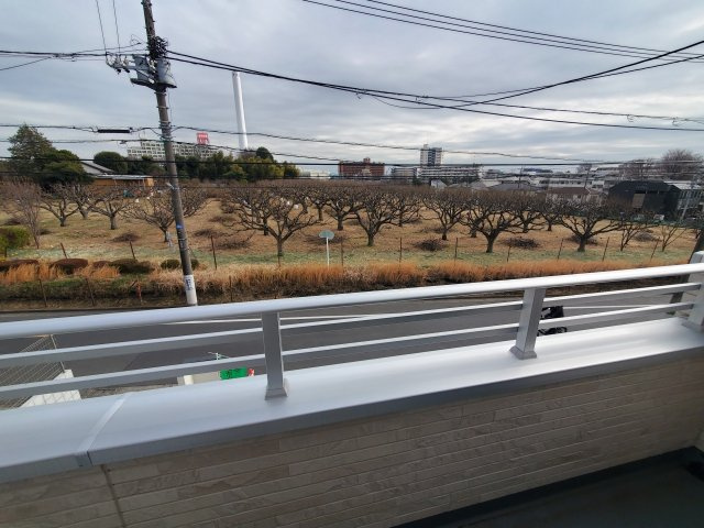 【展望】 | 高井戸西2丁目　新築戸建　B号棟 | 駅徒歩６分の制震ダンパー搭載住宅♪♪道路を挟んで向かい側には生産緑地が広がり、解放感に恵まれた立地環境！一階リビング、水廻りワンフロア集約設計の新築戸建、完成済です♪