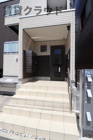 リブリ・八幡のエントランス