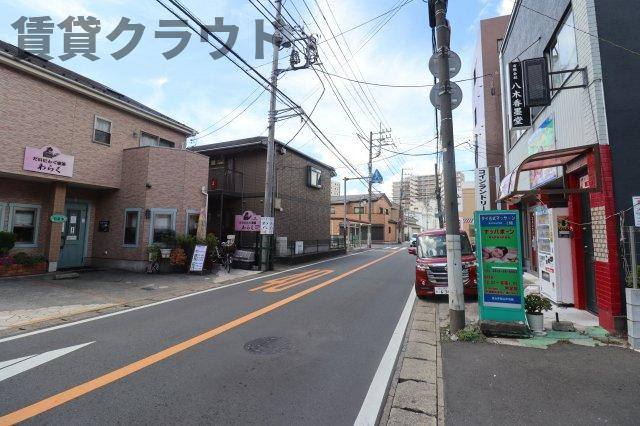 リブリ・八幡の周辺