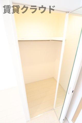 リブリ・八幡の収納