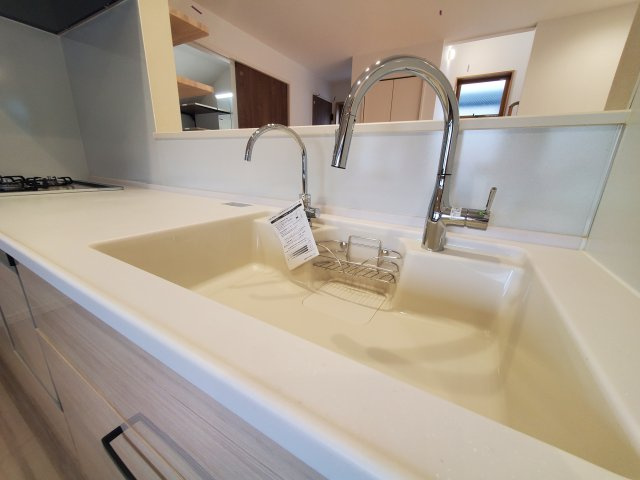 【その他】 | 久我山5丁目　新築戸建　B号棟 | 弊社は仲介手数料無料でご紹介中！急行停車駅から徒歩５分、屋上付きの制震ダンパー搭載３LDK＋P♪♪水廻り設備がLDKフロアに集約され、導線の良い間取りも魅力的です！！ＬＤＫは17.5帖と広々！