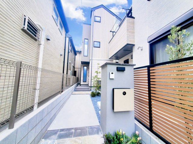 【その他】 | 久我山5丁目　新築戸建　B号棟 | 弊社は仲介手数料無料でご紹介中！急行停車駅から徒歩５分、屋上付きの制震ダンパー搭載３LDK＋P♪♪水廻り設備がLDKフロアに集約され、導線の良い間取りも魅力的です！！ＬＤＫは17.5帖と広々！