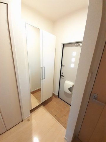 フルール・ソレイユ　Ⅱの玄関