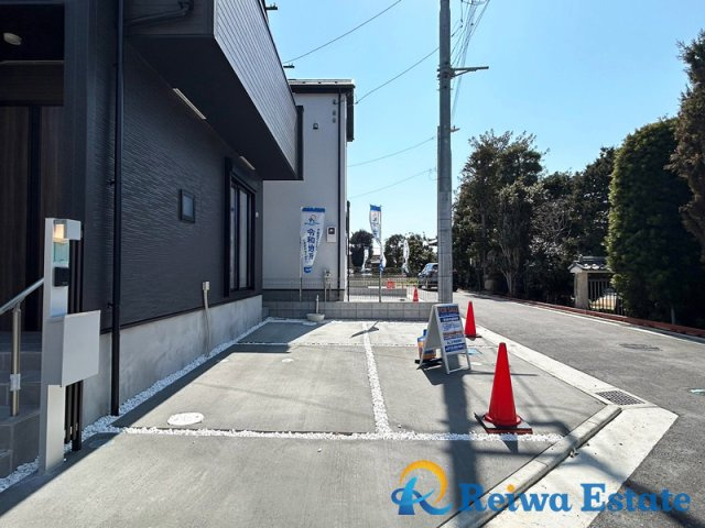 新築戸建　茅ヶ崎市高田1丁目　全5棟の駐車場