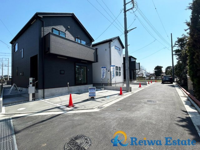 新築戸建　茅ヶ崎市高田1丁目　全5棟の前面道路含む現地写真