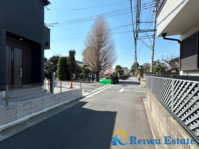 新築戸建　茅ヶ崎市高田1丁目　全5棟の前面道路含む現地写真