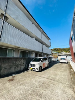 【駐車場】