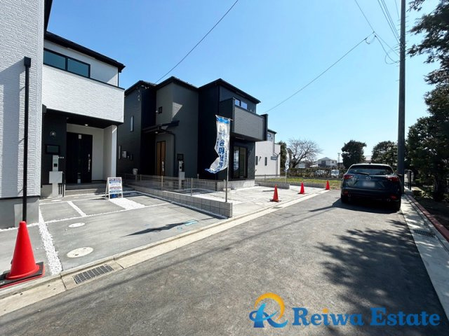 新築戸建　茅ヶ崎市高田1丁目　7期　全5棟の前面道路含む現地写真