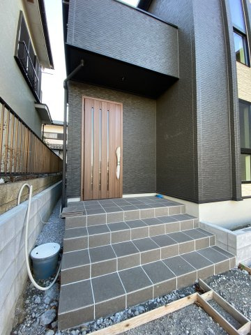 【玄関】 | 東松山市小松原町　戸建住宅 | ≪2号棟≫
現地(2024年2月撮影)