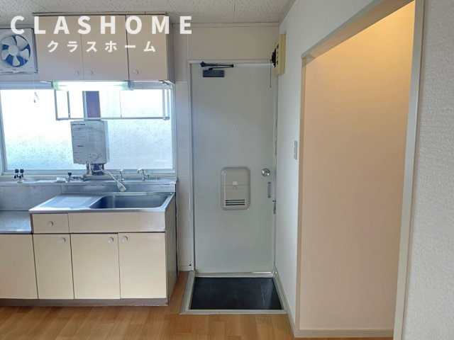 レスト北新川　Ｂ棟の玄関|同物件の別部屋になります。