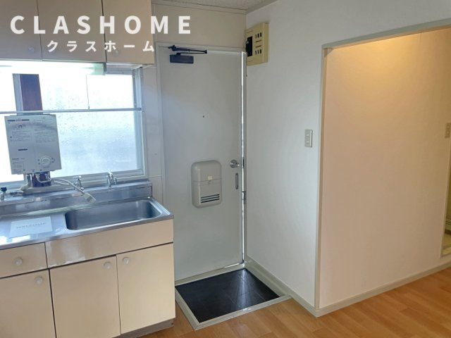 レスト北新川　Ｂ棟の玄関|同物件の別部屋になります。