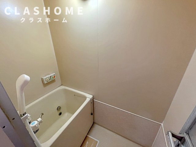 レスト北新川　Ｂ棟の浴室|同物件の別部屋になります。