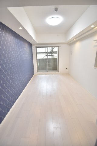 大阪市都島区片町２丁目の賃貸マンションの居間・リビング