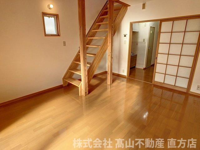 メゾン山部の洋室