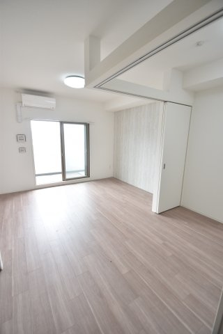 セレニテ京橋クレアの寝室