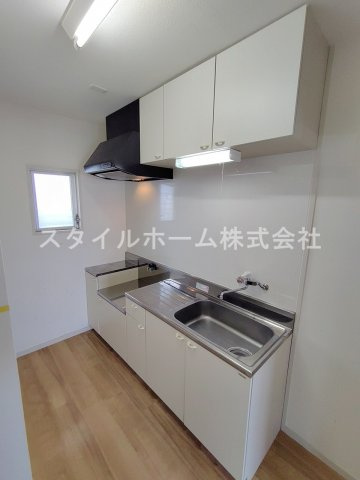 【キッチン】 | サンシャトレ神ノ輪 | 別部屋写真です。