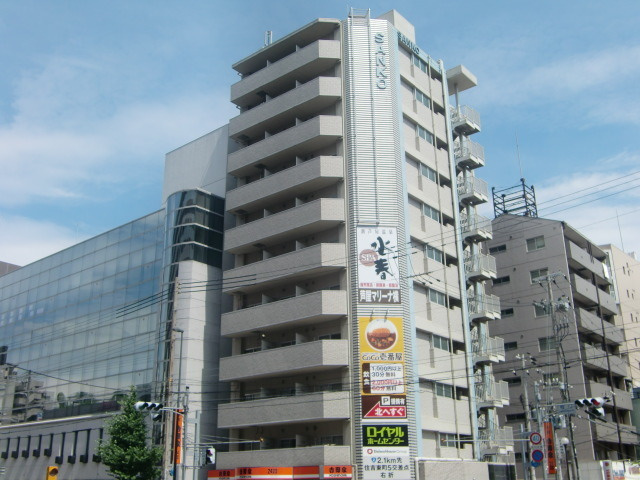 サンコーセレブコートの外観