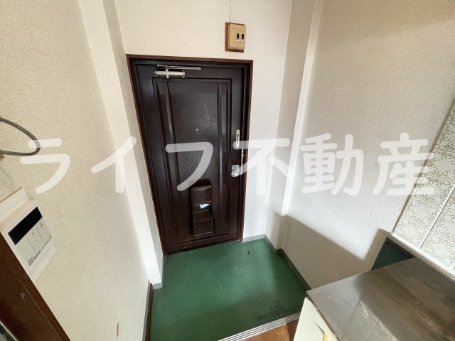 サンハイツたかだの玄関|明るい玄関です