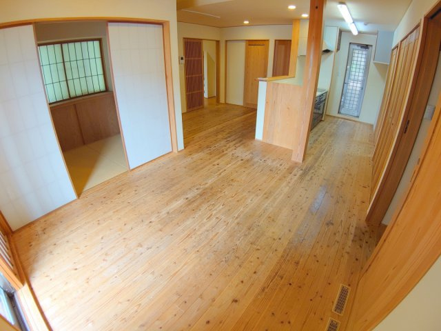 【居間・リビング】 | 泉ガ丘戸建