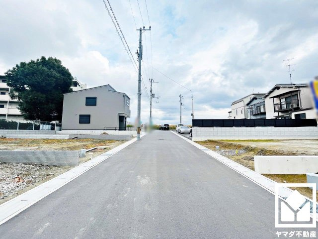 伏見区久我本町　９号地の前面道路含む現地写真